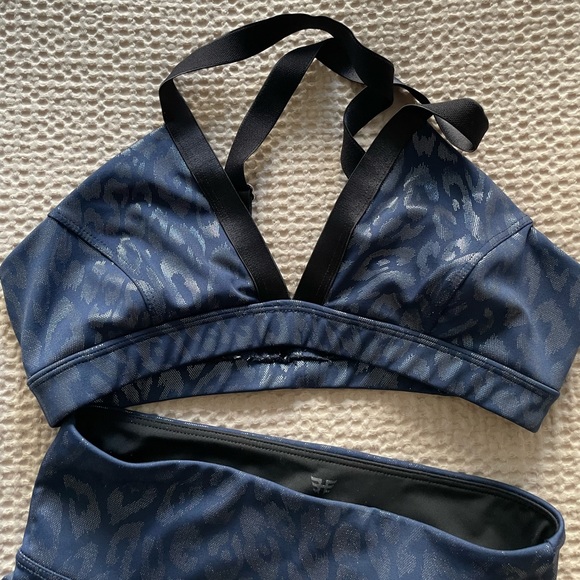 Heroine sport workout set, excellent condition - Picture 2 of 4
